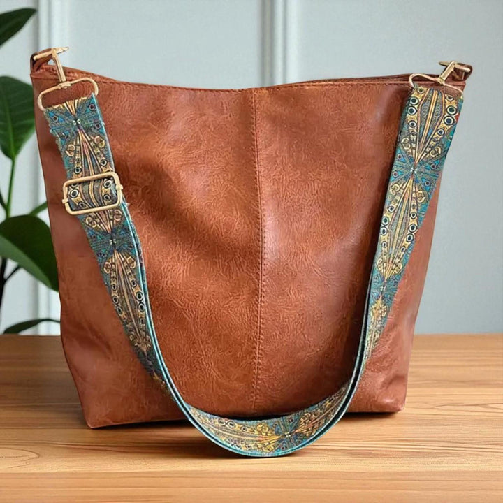 Charmante Vintage-Ledertasche mit Schulterriemen | Tamar's Vintage Charm