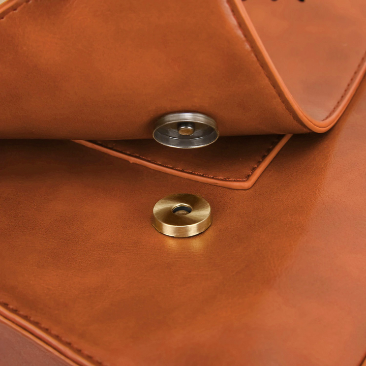Tasche mit stilvoller Gertrud-Deko