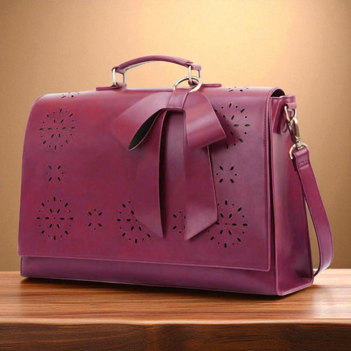 Tasche mit stilvoller Gertrud-Deko
