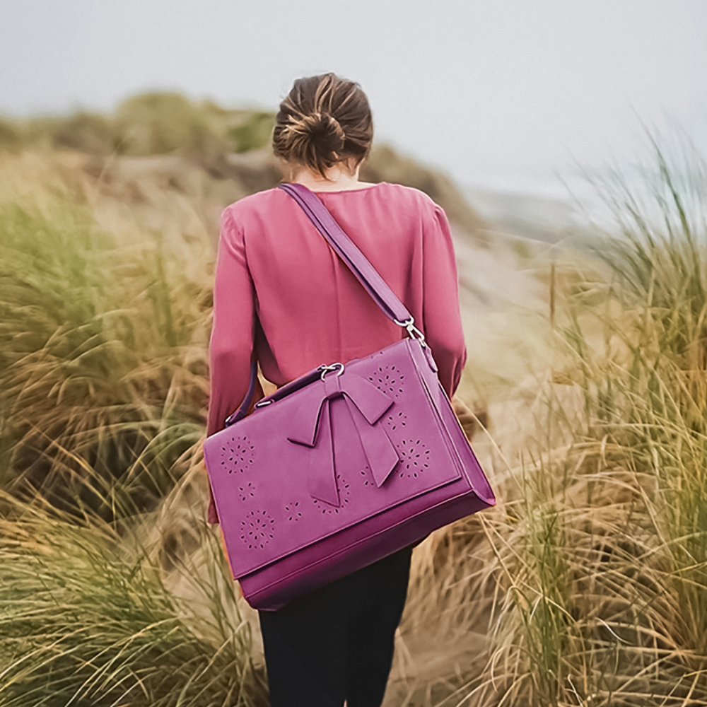 Tasche mit stilvoller Gertrud-Deko