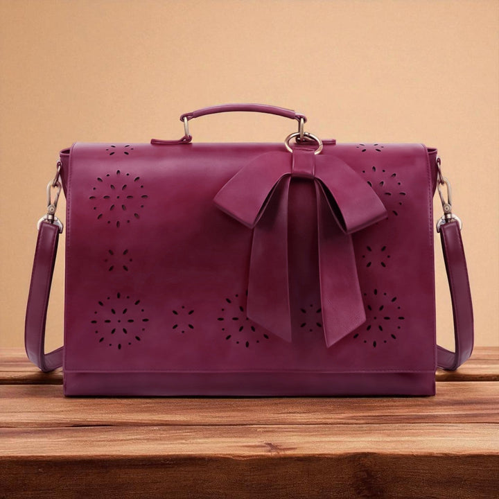 Tasche mit stilvoller Gertrud-Deko